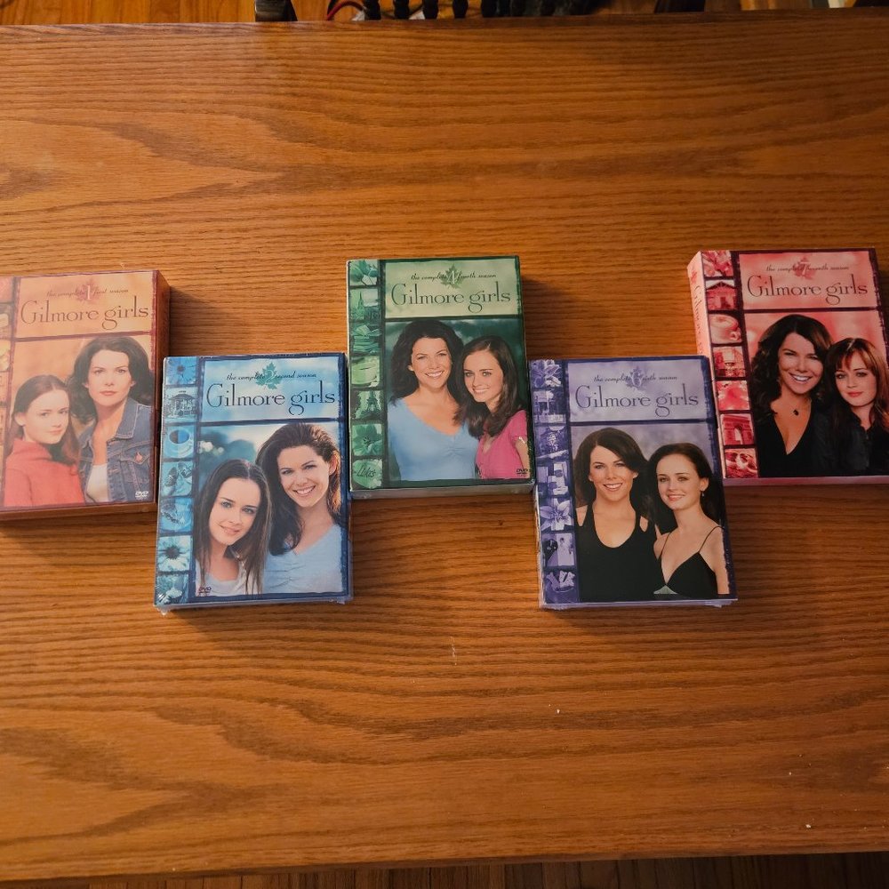 SEALED/UNOPENED, Gil.ore girls seasons 1 2,4,6,7